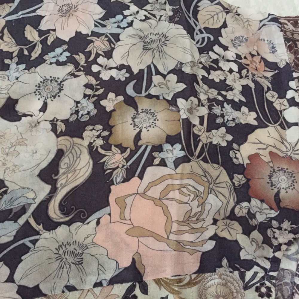UFT, Sale: Renew Short Robe - Nightfall - Picture 11 of 11